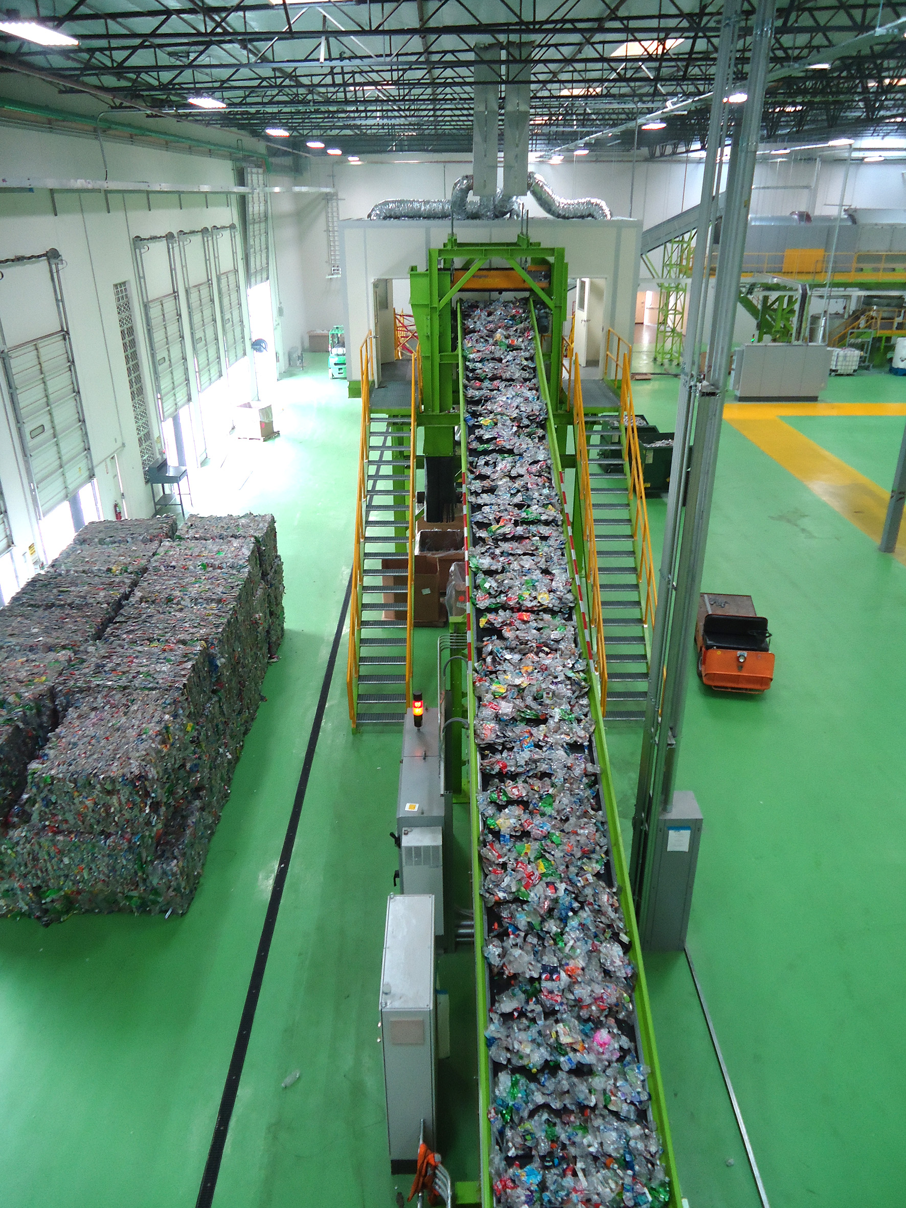 Plastic recycling machines and plants - Bezner