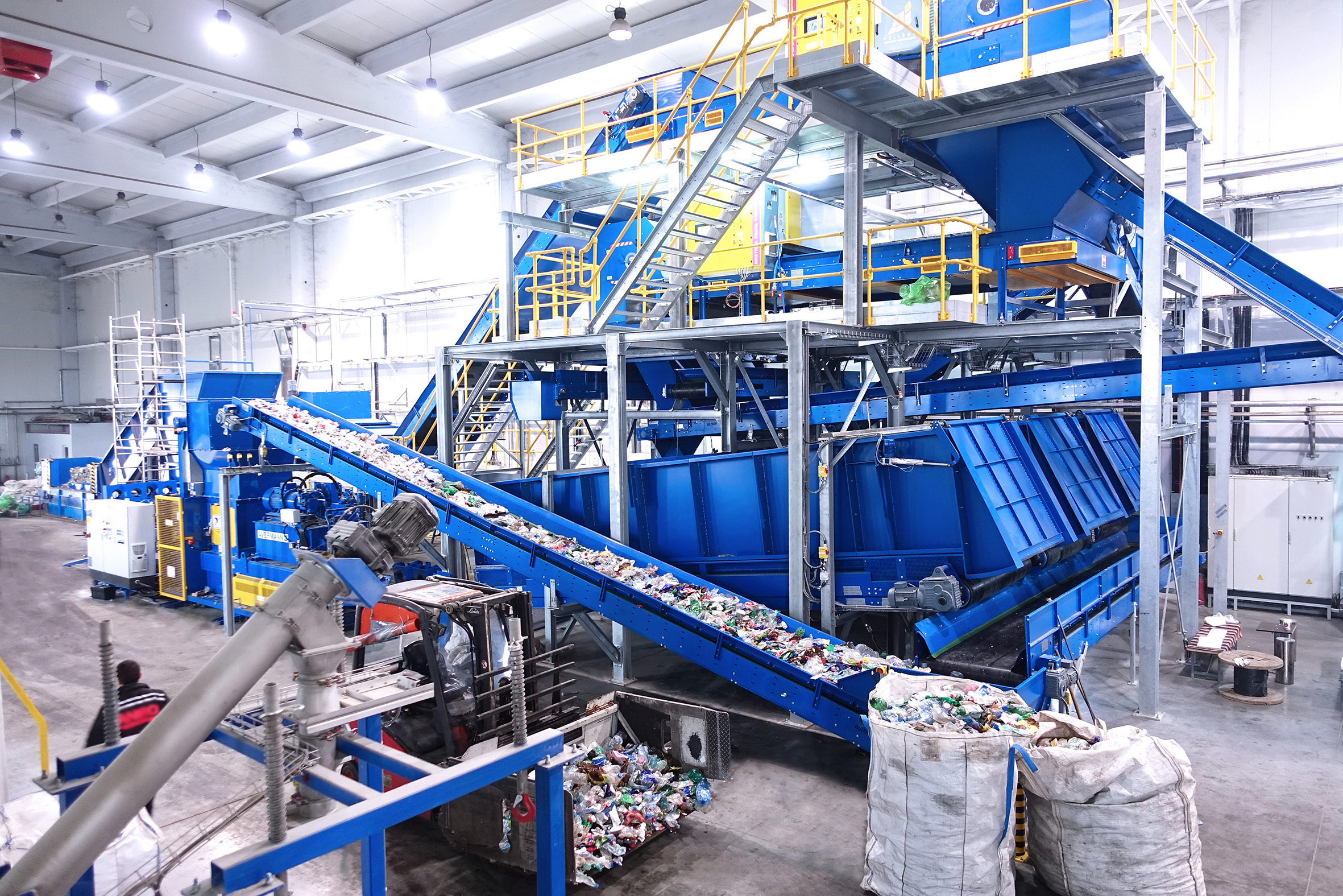 Plastic recycling machines and plants - Bezner